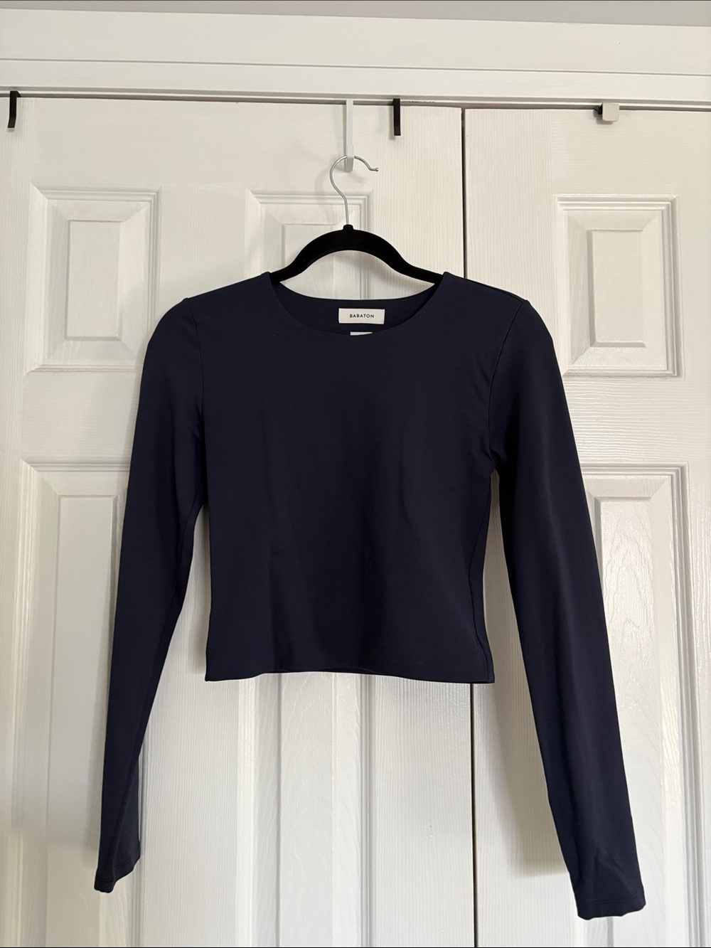 Babaton cropped contour long sleeve